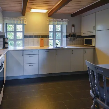 Four-bedroom Holiday In * Erslev