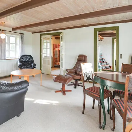 Four-bedroom Holiday In Holiday home